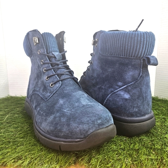 Propét Scarlet Women's Suede Bootie - Picture 1 of 9